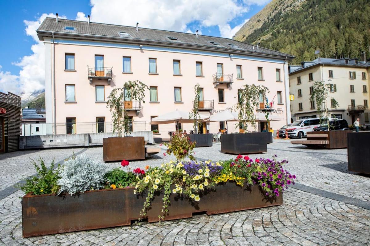 Hotel Bb Garni Motta Airolo Exterior foto